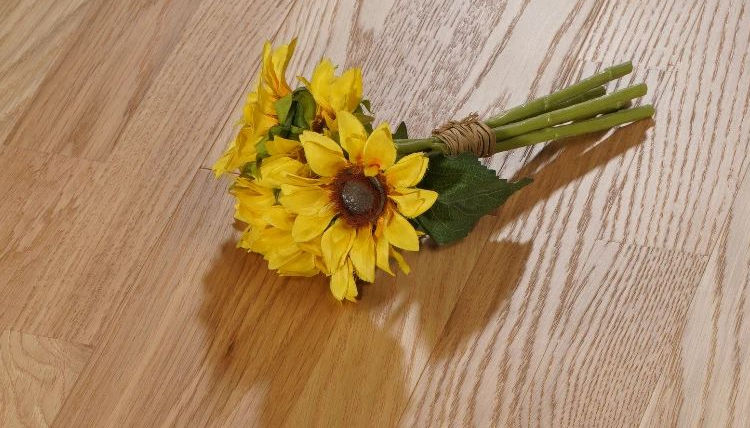 深色地板的4条神仙搭配法则，太时尚了！